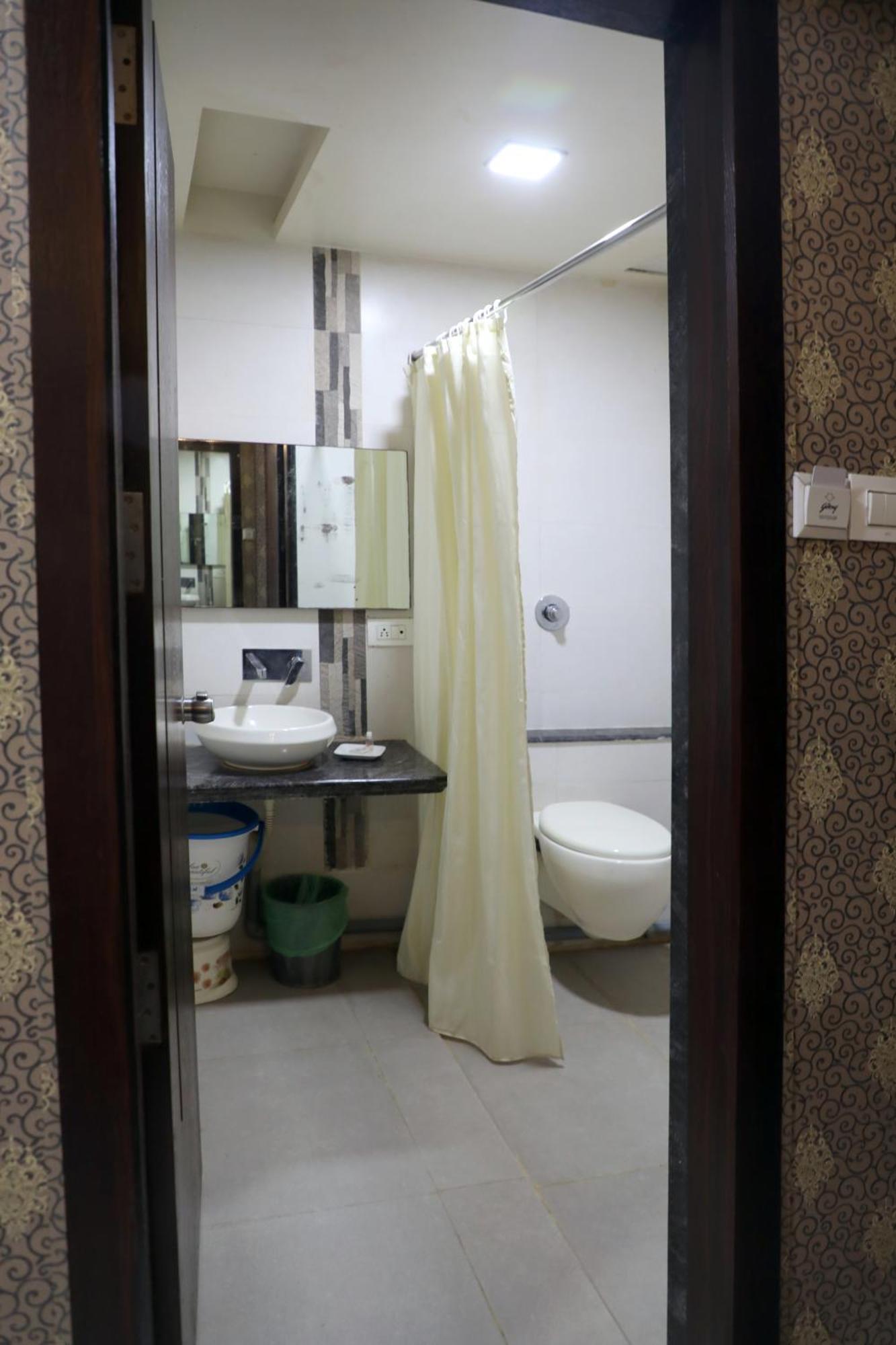 Hotel Pearls Aurangabad  Zewnętrze zdjęcie