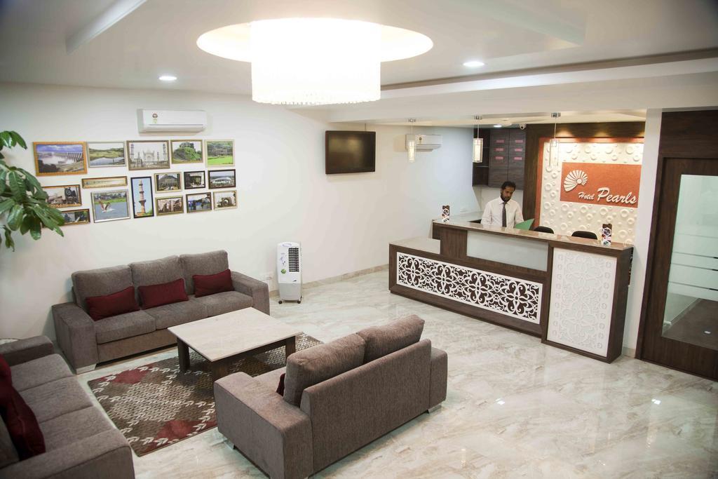Hotel Pearls Aurangabad  Zewnętrze zdjęcie