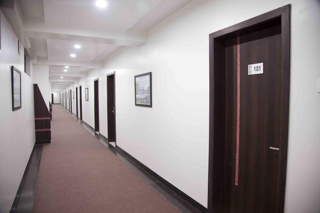 Hotel Pearls Aurangabad  Zewnętrze zdjęcie