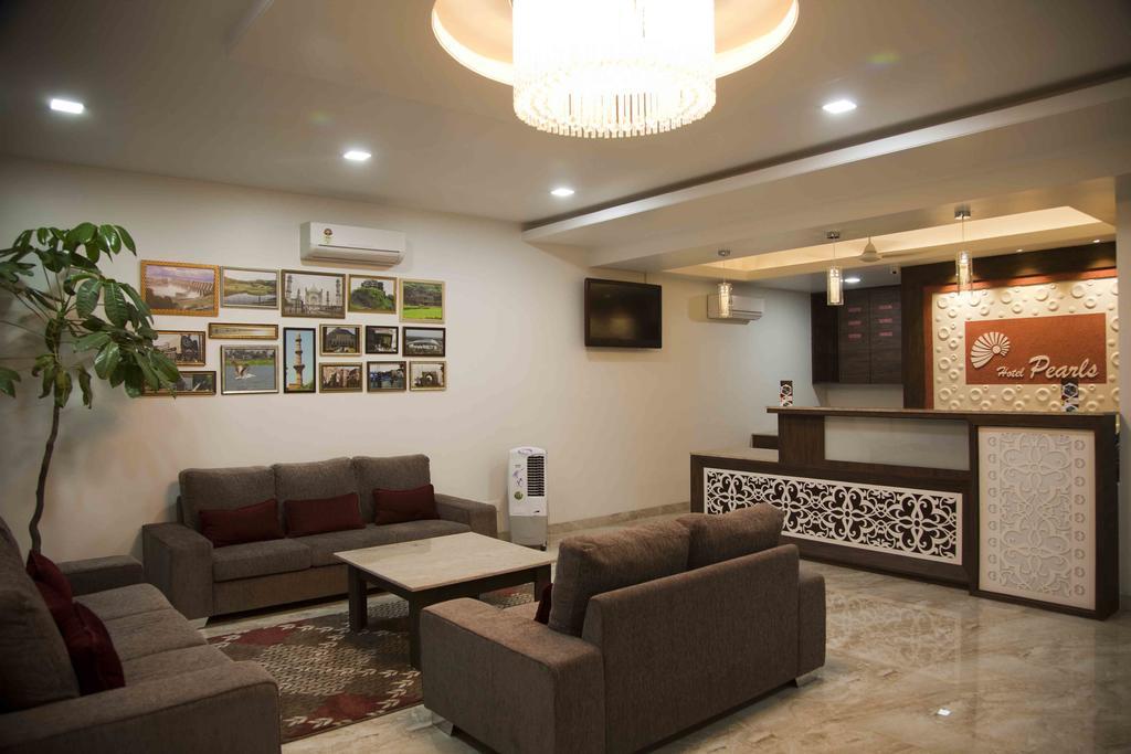 Hotel Pearls Aurangabad  Zewnętrze zdjęcie