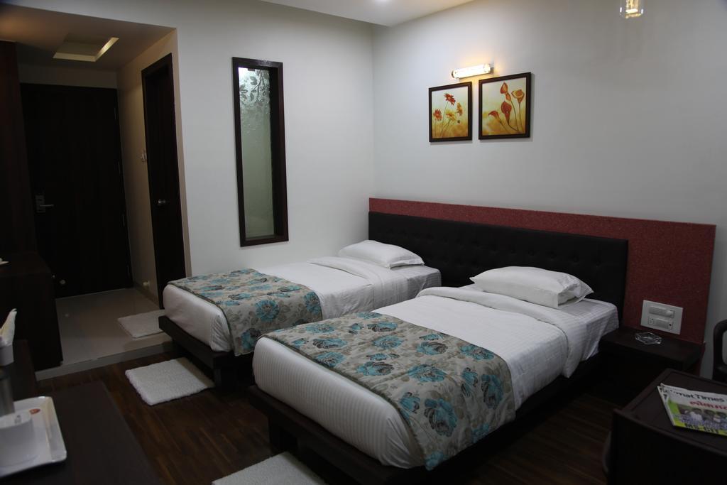 Hotel Pearls Aurangabad  Zewnętrze zdjęcie