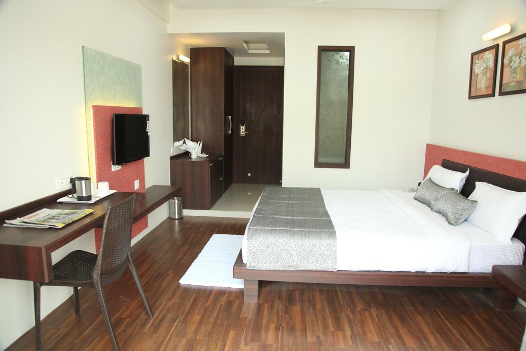 Hotel Pearls Aurangabad  Zewnętrze zdjęcie