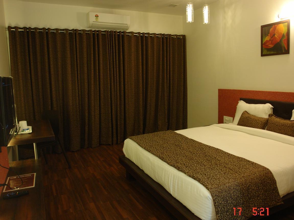 Hotel Pearls Aurangabad  Zewnętrze zdjęcie