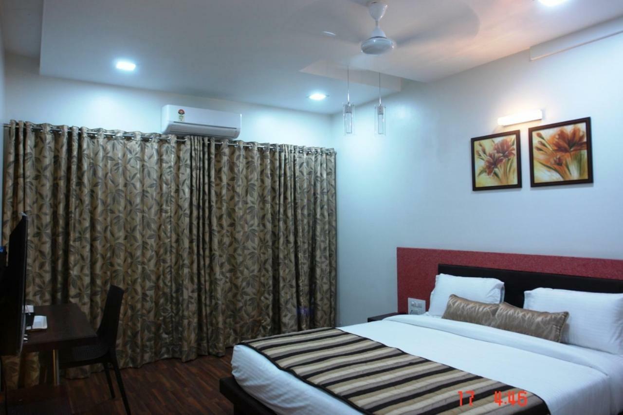 Hotel Pearls Aurangabad  Zewnętrze zdjęcie